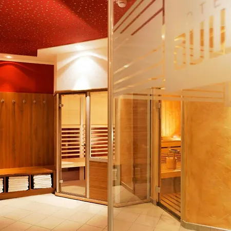 Auwirt Zentrum Hotel 4*