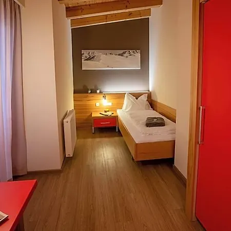Auwirt Zentrum 4* 萨尔巴赫